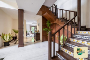 LuxeHorizon Estates Standard Room